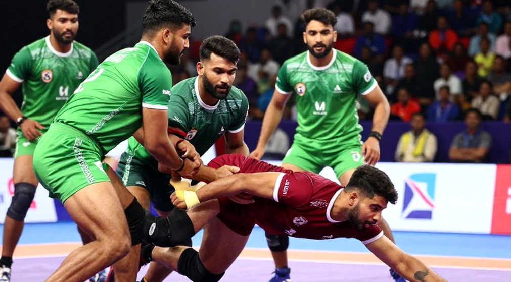 পবন সেহরাওয়াত বেঞ্চে: ফাইনালের আসল কৌশল, নাকি অসমাপ্ত ধাঁধা?