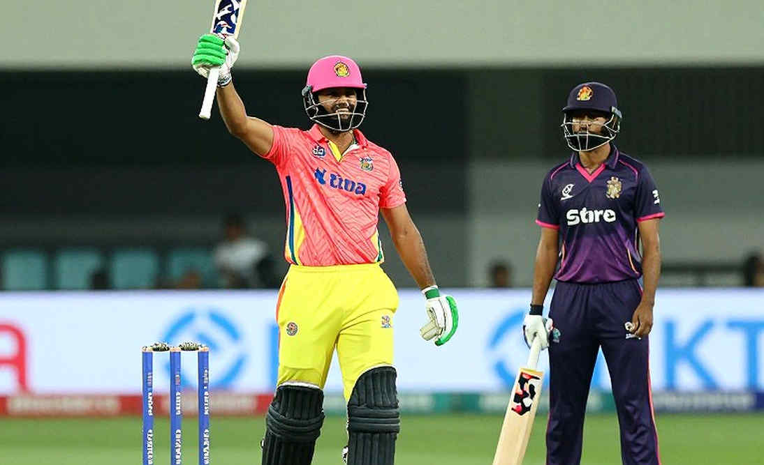 ছয় বলে ছয় রান নয়, স্কোরবোর্ডে উঠল পাঁচ — কানাডার টি-১০ সেমিফাইনালের সেই ওভার আসলে কী বলে গেল ছয় বলে ছয় রান নয়, স্কোরবোর্ডে উঠল পাঁচ — কানাডার টি-১০ সেমিফাইনালের সেই ওভার আসলে কী বলে গেল