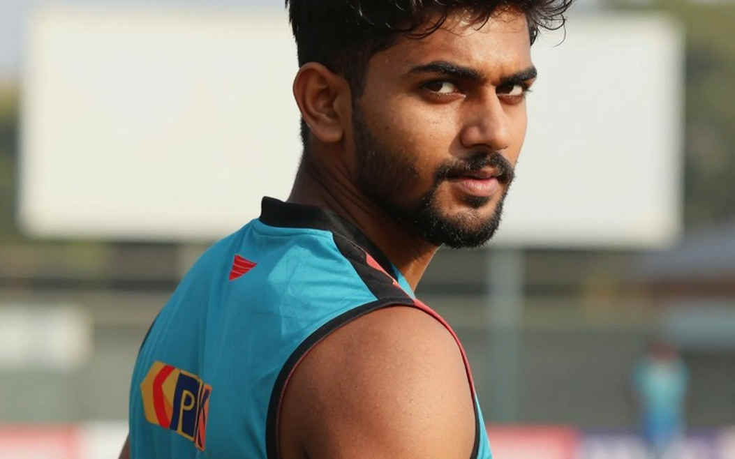 যাচাইয়ের মরশুম: ট্রান্সফার উইন্ডো, ফ্যান টোকেন আর ক্রিকেটের ফাঁকা ডেটা