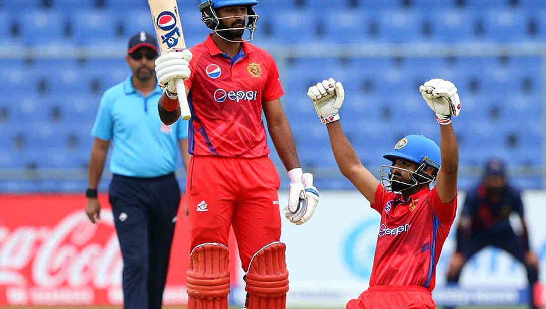 করাচির অ্যাডাম গিলক্রিস্ট: একটি নামের বাজারদর আর ৪০ ওভারের খতিয়ান
