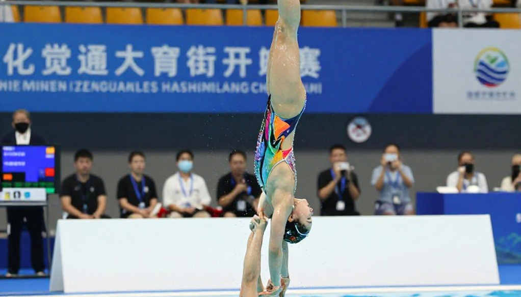 Curzan and Heilman's MVP Trophies and the Lesson of an Empty Ghat: Where Swimming's Real Ledger Is Written Curzan and Heilman's MVP Trophies and the Lesson of an Empty Ghat: Where Swimming's Real Ledger Is Written