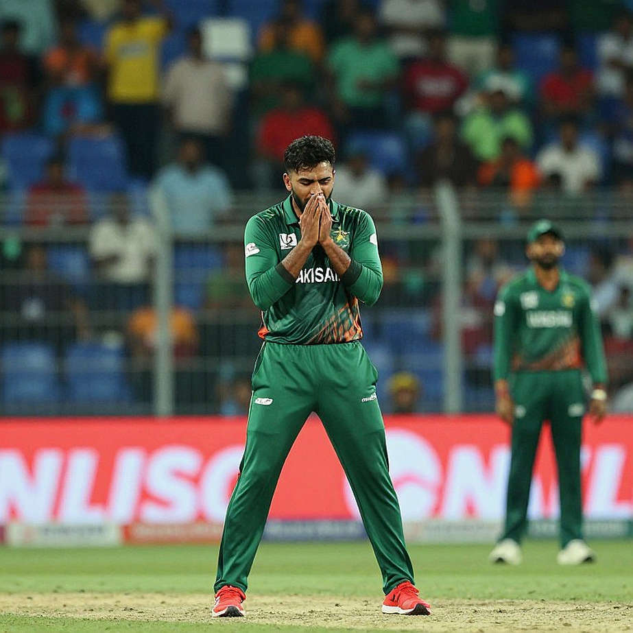 খুলনার কনকাশন সাবের পাঁচ উইকেট: রাকিব হাওলাদারের ডেবিউয়ের আসল জ্যামিতি