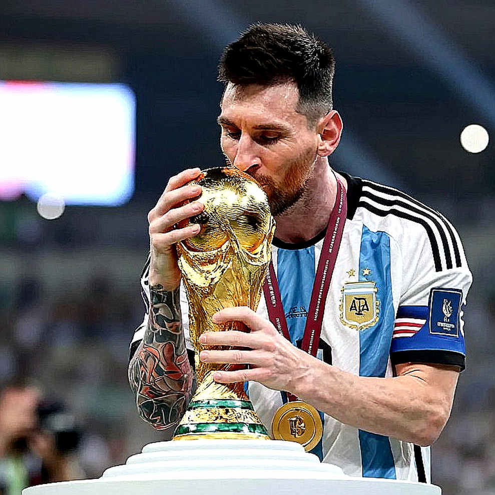 যে পাঁচ গোল কখনো হয়নি: সংখ্যা, কল্পনা আর ট্রান্সফার উইন্ডোর রাত