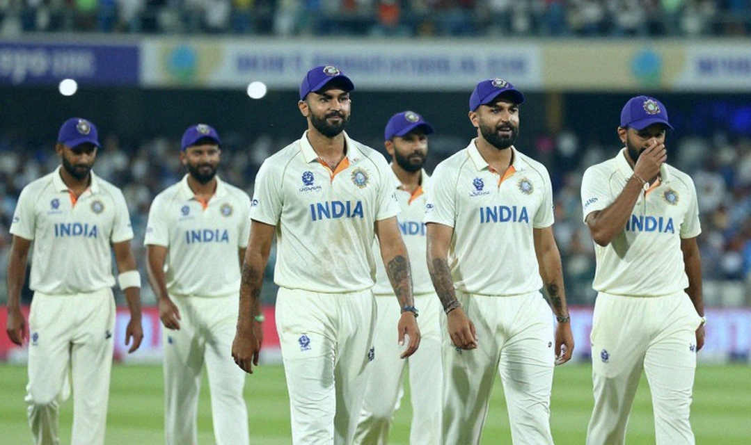 ইন্দোরের ফ্ল্যাট ডেক: ২২৪ ডিফেন্ড করার সায়েন্স এবং শ্রেয়াস আইয়ারের নীরব পরীক্ষা